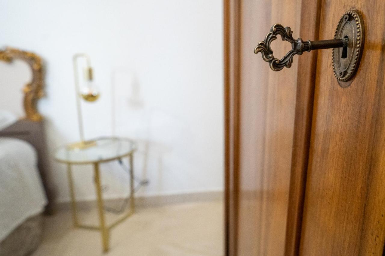 Corte Pietrantica - Charming Rooms & Suites Giovinazzo Ngoại thất bức ảnh