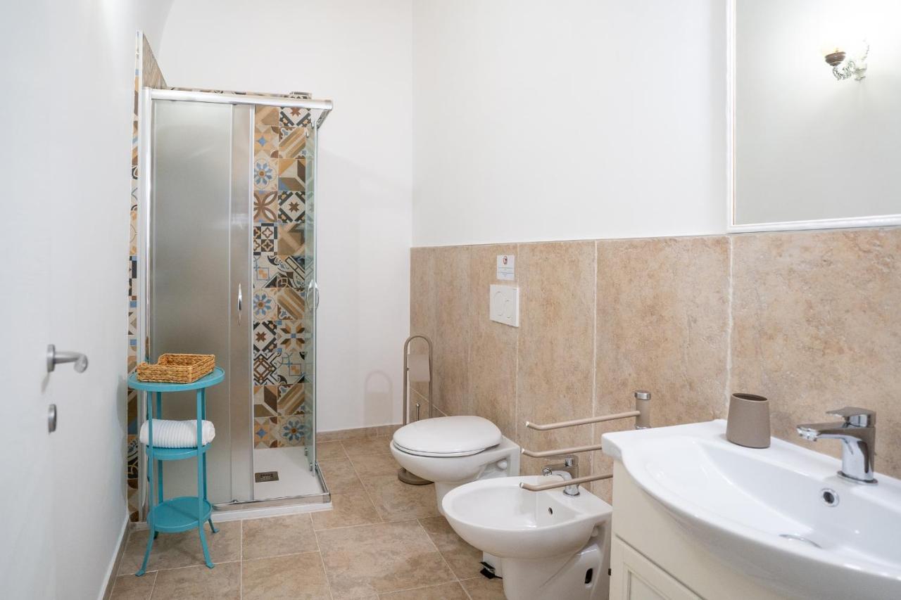 Corte Pietrantica - Charming Rooms & Suites Giovinazzo Ngoại thất bức ảnh