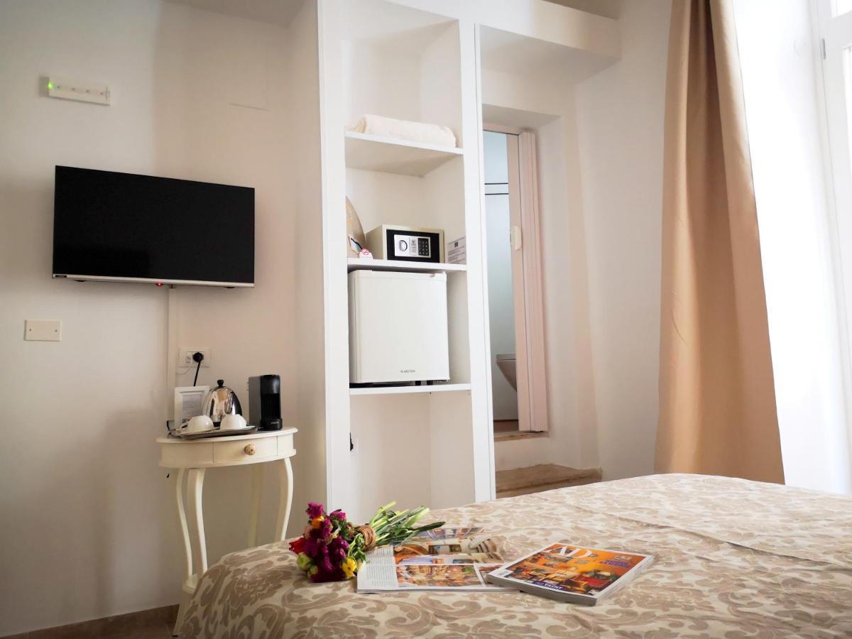 Corte Pietrantica - Charming Rooms & Suites Giovinazzo Ngoại thất bức ảnh
