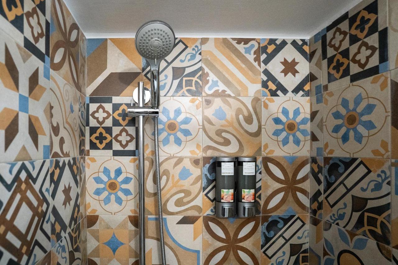 Corte Pietrantica - Charming Rooms & Suites Giovinazzo Ngoại thất bức ảnh