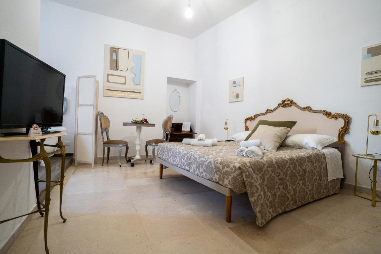 Corte Pietrantica - Charming Rooms & Suites Giovinazzo Ngoại thất bức ảnh