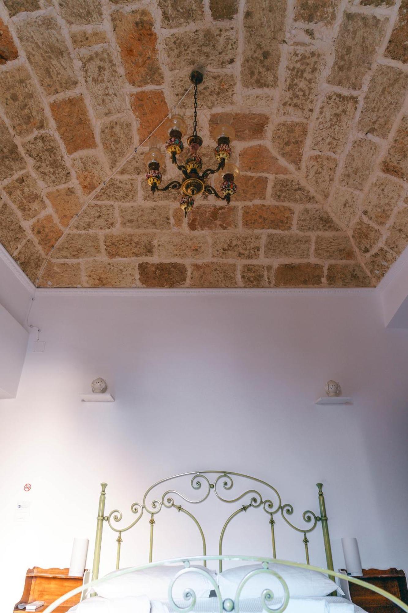Corte Pietrantica - Charming Rooms & Suites Giovinazzo Phòng bức ảnh